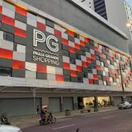Kitnet Boqueirao - Completa Com Wi-Fi E Estacionamento 50 Mts Da Praia - Perto De Tudo No Centro Comercial Praia Grande (Santos) Exterior foto