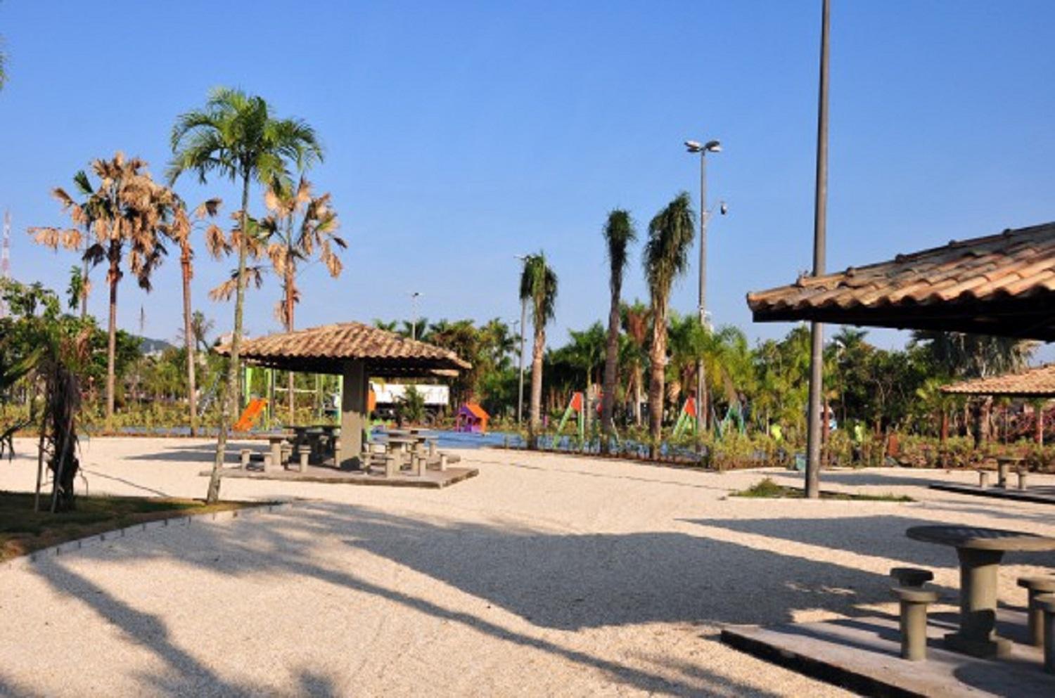 Apartment Kitnet Boqueirao - Completa Com Wi-Fi E Estacionamento 50 Mts Da Praia - Perto De Tudo No Centro Comercial Praia Grande (Santos)