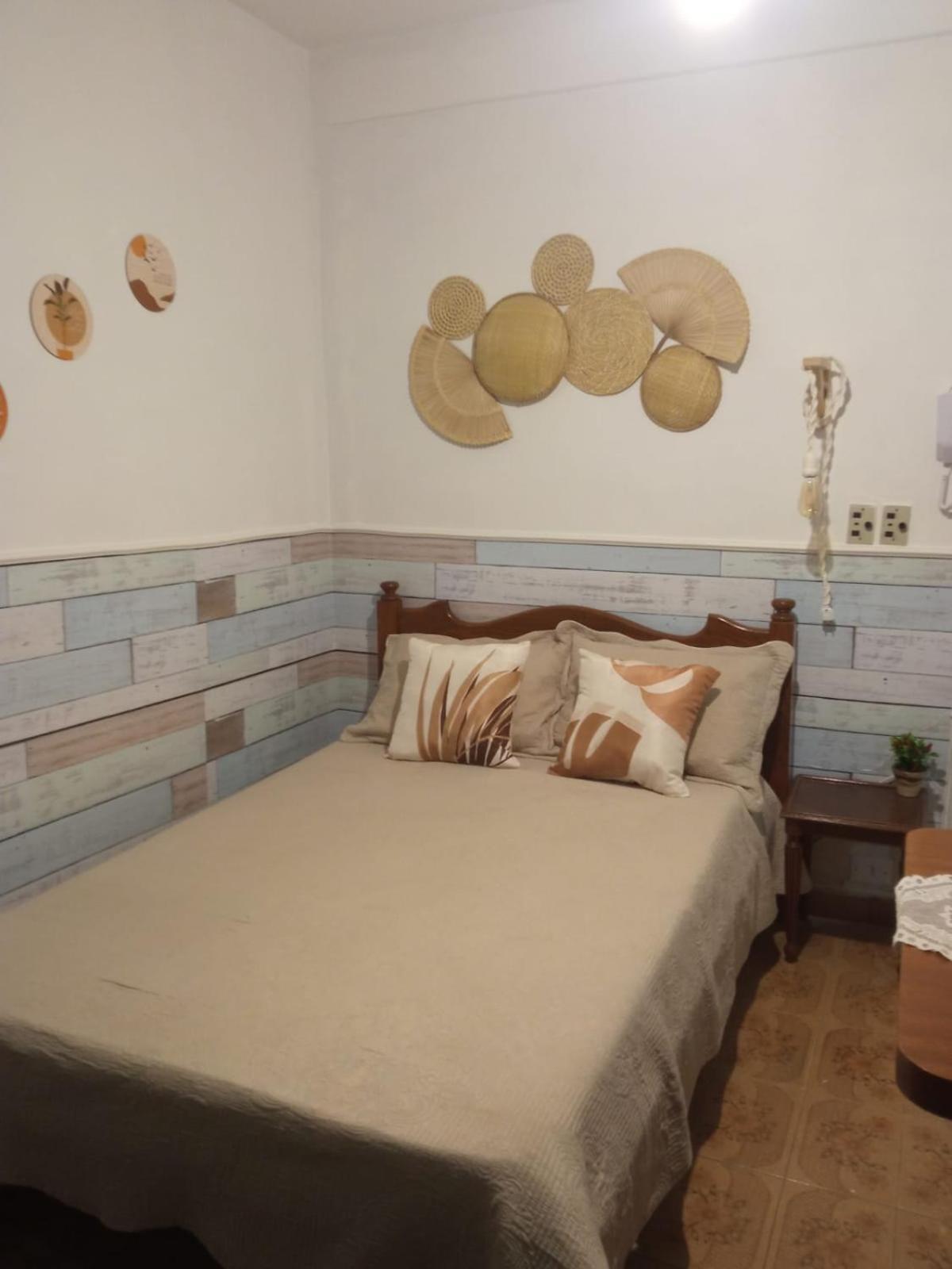 Apartment Kitnet Boqueirao - Completa Com Wi-Fi E Estacionamento 50 Mts Da Praia - Perto De Tudo No Centro Comercial *