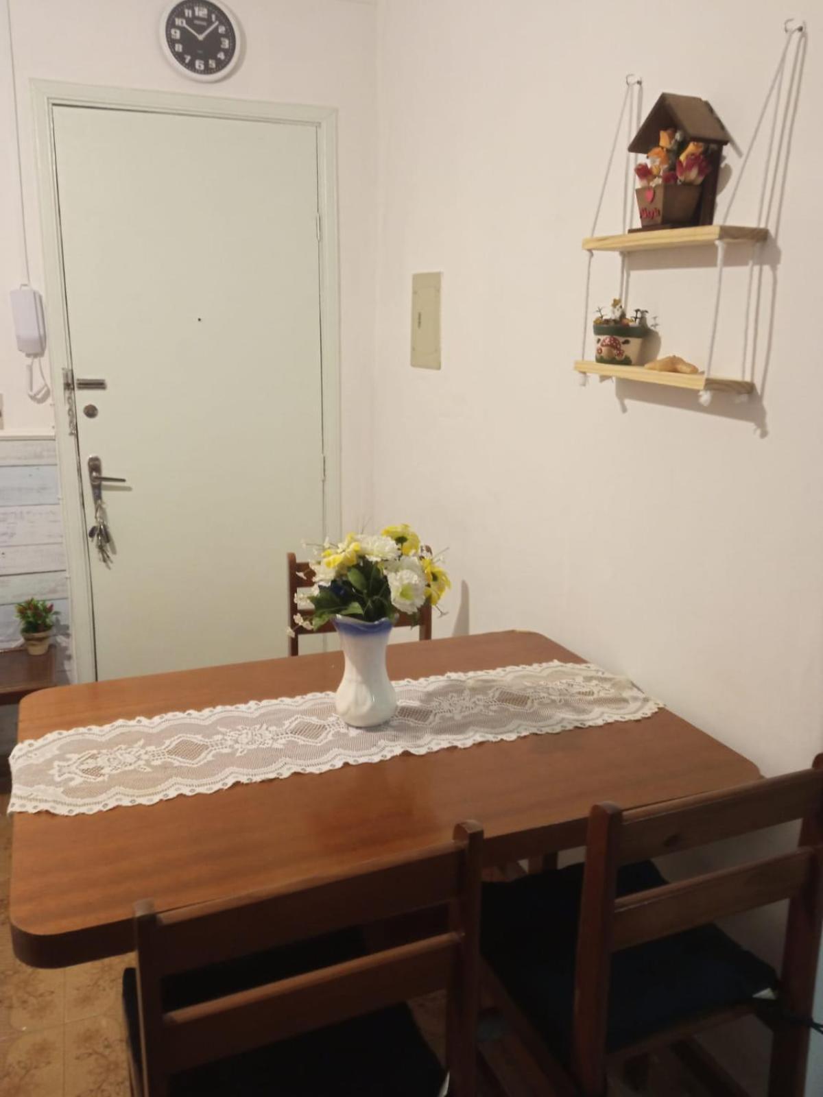 Kitnet Boqueirao - Completa Com Wi-Fi E Estacionamento 50 Mts Da Praia - Perto De Tudo No Centro Comercial Apartment Praia Grande (Santos)