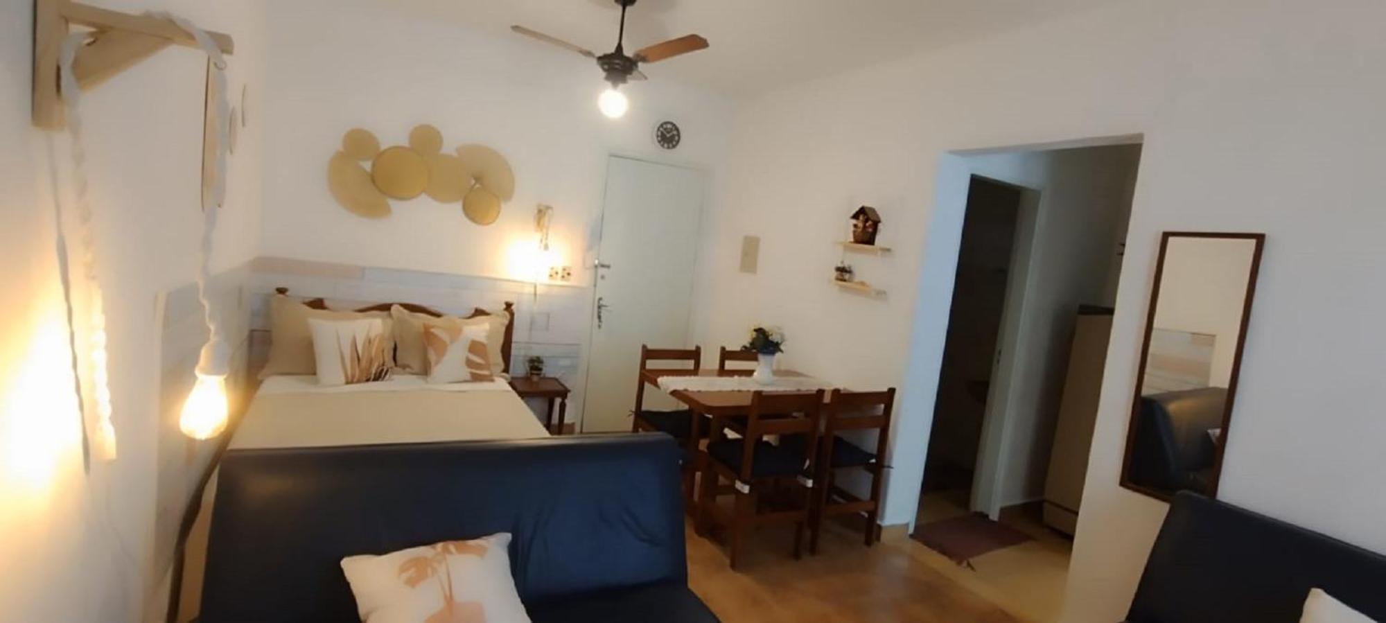 Kitnet Boqueirao - Completa Com Wi-Fi E Estacionamento 50 Mts Da Praia - Perto De Tudo No Centro Comercial Apartment *